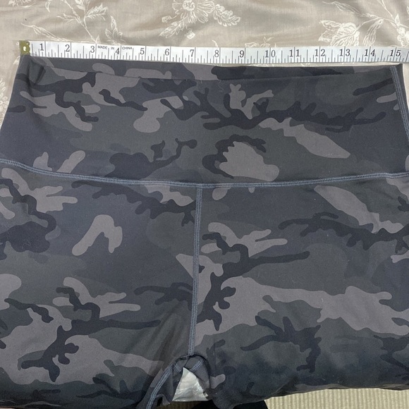 Zyia Active Legging Camo Size XL - Picture 9 of 10